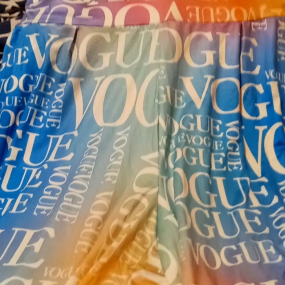 Vogue muticolor outfit